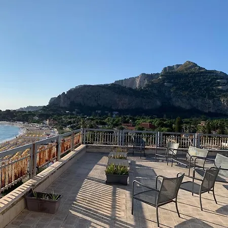 Camera Con Bagno Condiviso Di Fronte Spiaggia * Mondello