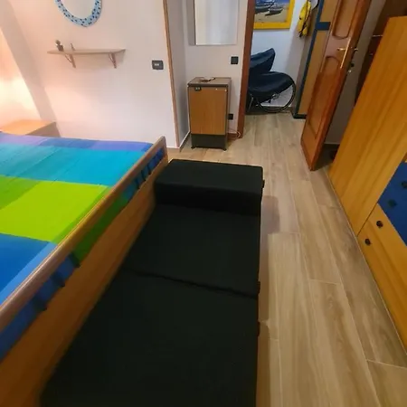 Guest house Camera Con Bagno Condiviso Di Fronte Spiaggia *