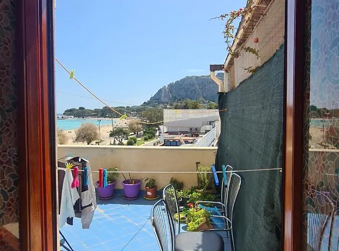 Camera Con Bagno Condiviso Di Fronte Spiaggia ゲストハウス *